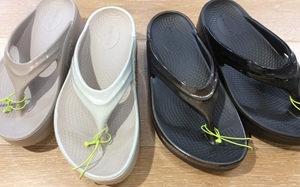25AW OOFOS(ウーフォス) OOmega New✨Color 届きました♪