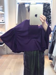 本日販売開始になるCOG THE BIG SMOKEのLAURA GATHERED SLV TOPを着てみました☺