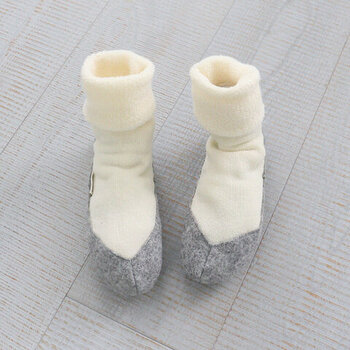 FALKE(ファルケ)の新作、Cosyshoe Socks”ルームソックス”のご紹介です🎵