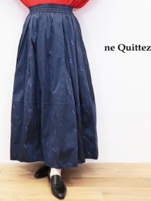新作のニットと ne Quittez pas(ヌキテパ）スカート試してみました💐