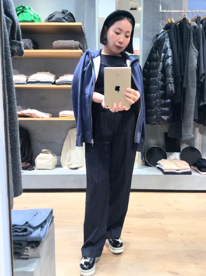 kittの新色VBLのジップパーカーのSサイズを150cm仲丸が着てみました☺ kittの新色VBLのジップパーカーのSサイズを150cm仲丸が着てみました☺