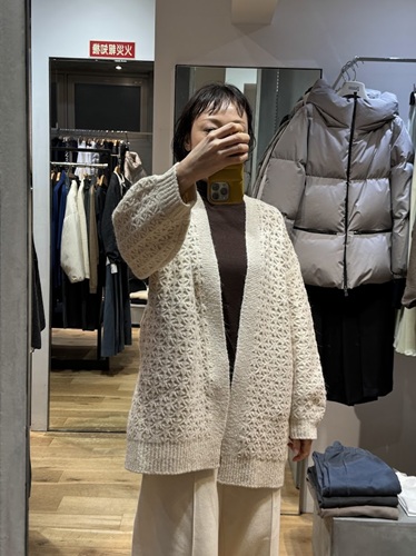 今の時期に羽織るものに悩んでいる方へ