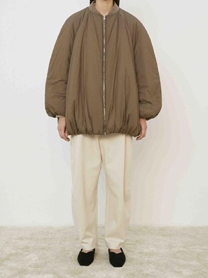 店長のディスプレイ＆新作 MEIMEI J(メイメイジェイ)ミドルMA-1ジャケットのご紹介です☘