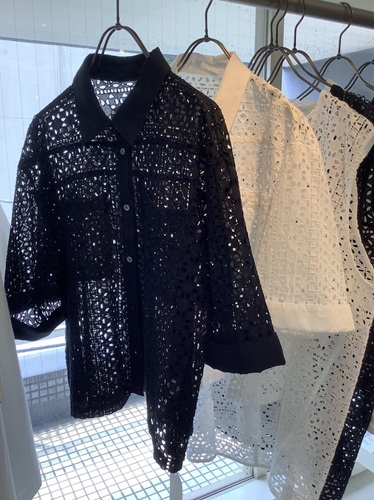 新しいブランド、U PHORICA（ユーフォリカ）の美しいレースシャツをご紹介！