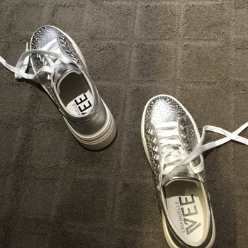 EMANUELLE VEEエ（エマニュエル ヴィー）2026SS　新作 スニーカー💎もう間もなくWEB販売開始になります♪