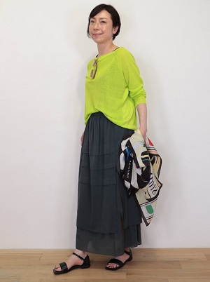 C.T.Plage（シーティプラージュ）ネオンイエローのリネンニットスタイリング