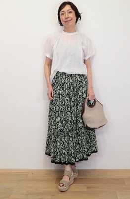Tシャツ以上、ブラウス未満のLe Pivot（ル・ピボット）の新作トップス